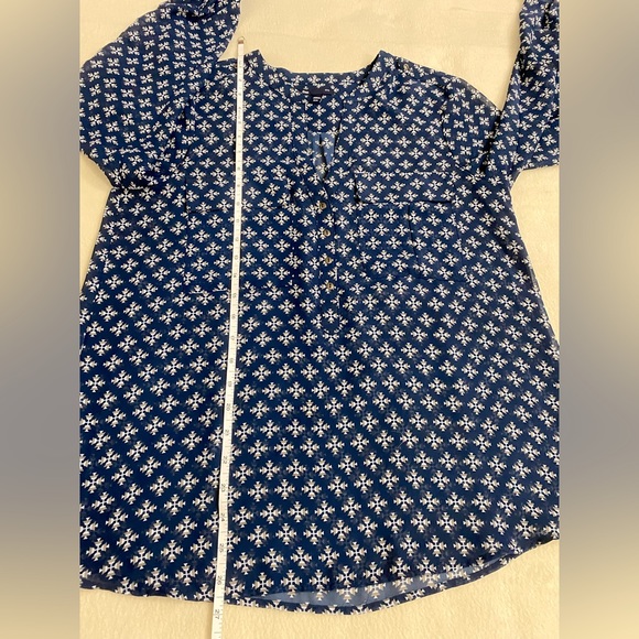 Gap patterned blouse - Picture 9 of 10